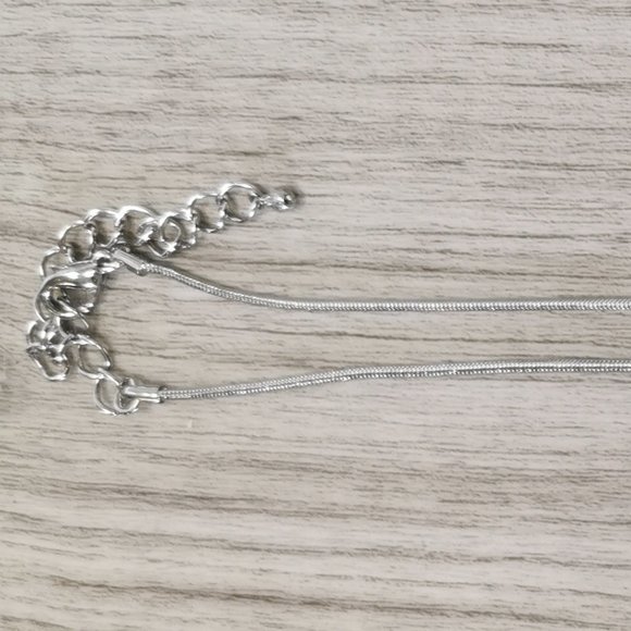 Necklace - Picture 3 of 3